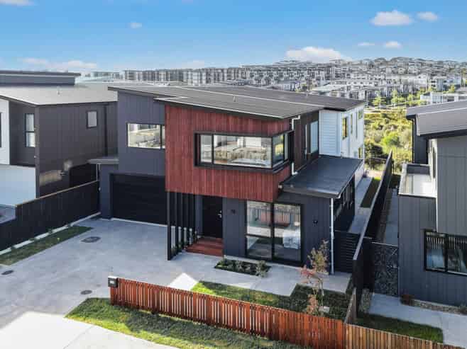 45 Streamview Way, Long Bay