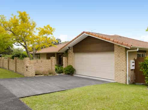 2 Jubaea Place, Henderson