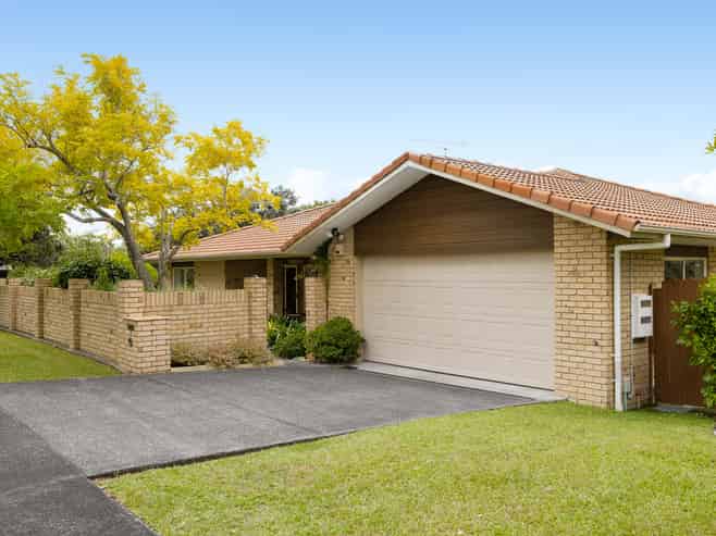 2 Jubaea Place, Henderson