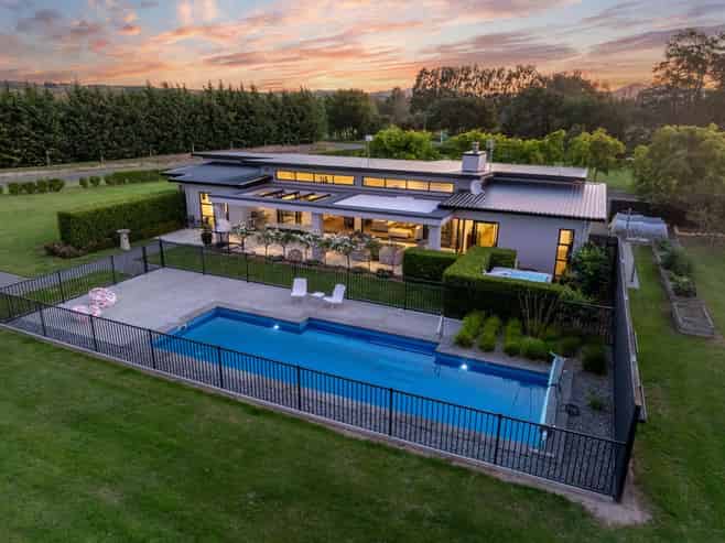 9 Campbell Drive, Martinborough