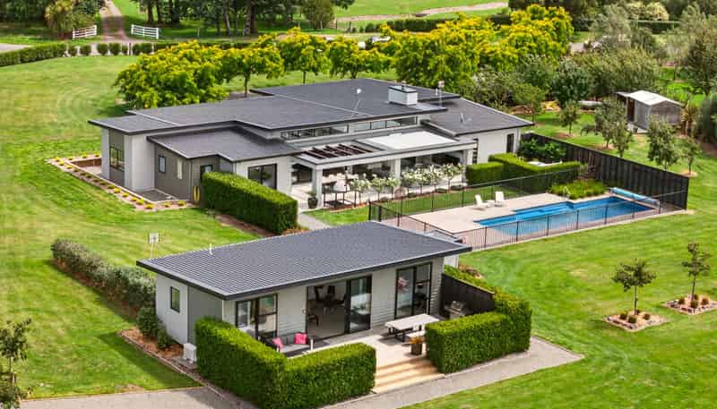 9 Campbell Drive, Martinborough