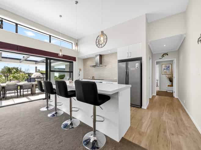 9 Campbell Drive, Martinborough