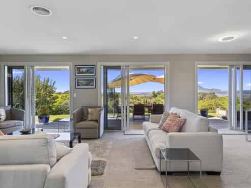 35 Blue Ridge Drive, Acacia Bay