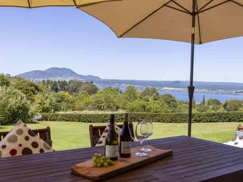 35 Blue Ridge Drive, Acacia Bay