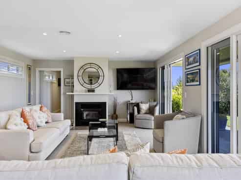 35 Blue Ridge Drive, Acacia Bay