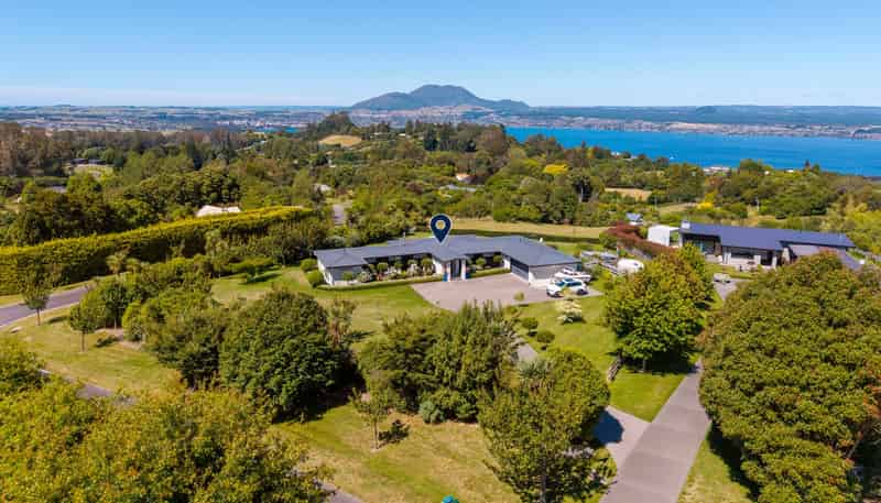 35 Blue Ridge Drive, Acacia Bay