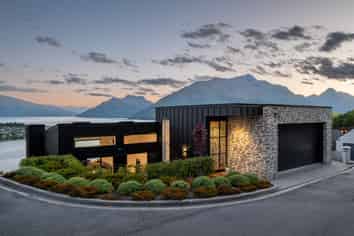 92 Hensman Road, Queenstown