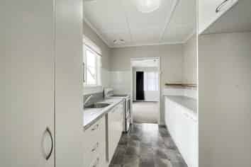 17 Rewa Street, Takaro