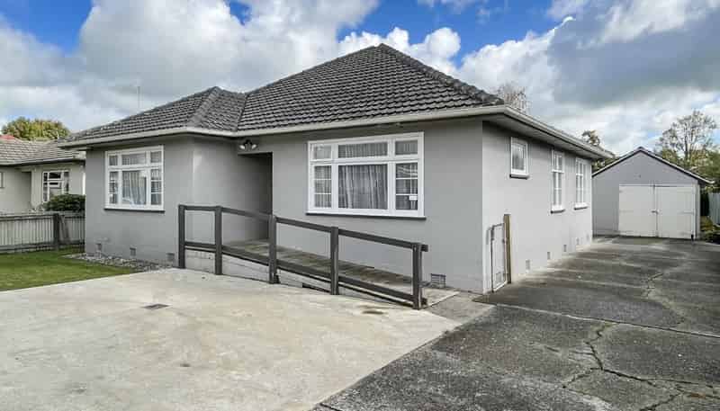 17 Rewa Street, Takaro