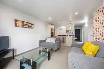 5/240 Old Farm Road, Hillcrest