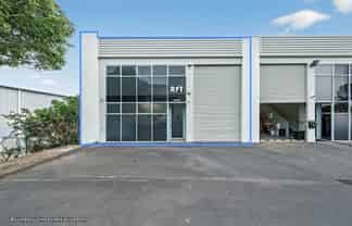 Vacant & Ultra Tidy 179.9sqm Industrial