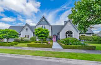 4 Baltimore Green, SHIRLEY