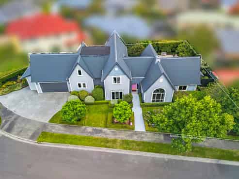 4 Baltimore Green, Shirley