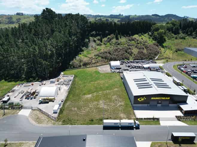 Industrial Land with Rear Access Leg