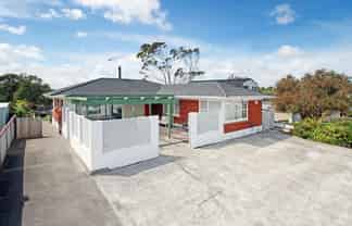 24 Pooley Street, Pakuranga Heights