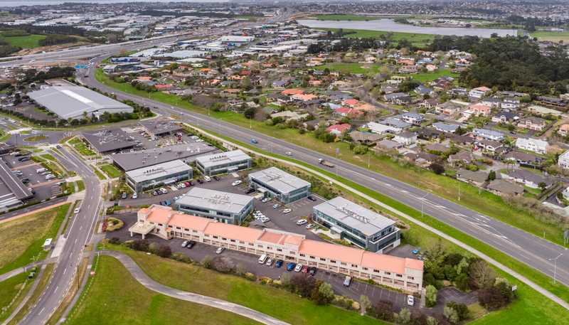 B4, 17 Corinthian Drive, Albany