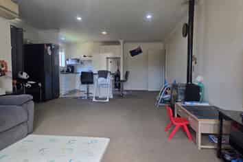 17A Thistledown Place, Woolston