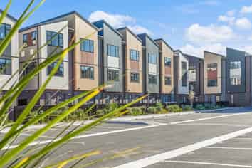 43 Mara Court, Favona