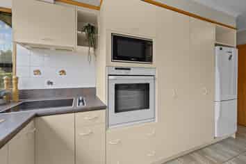 86 Pages Road, Allenton