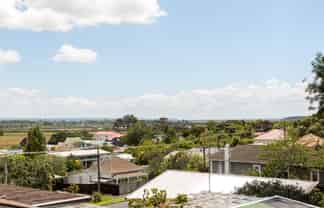 20 Rata Street, Helensville