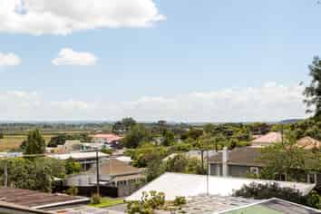 20 Rata Street, Helensville