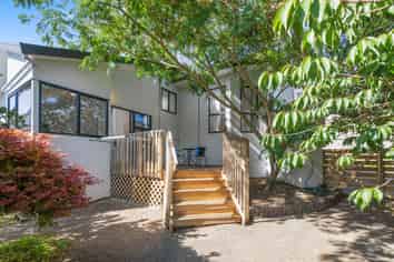 2/74 Simmental Crescent, Somerville