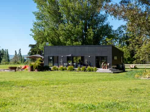 66C Thomas Road, Carterton