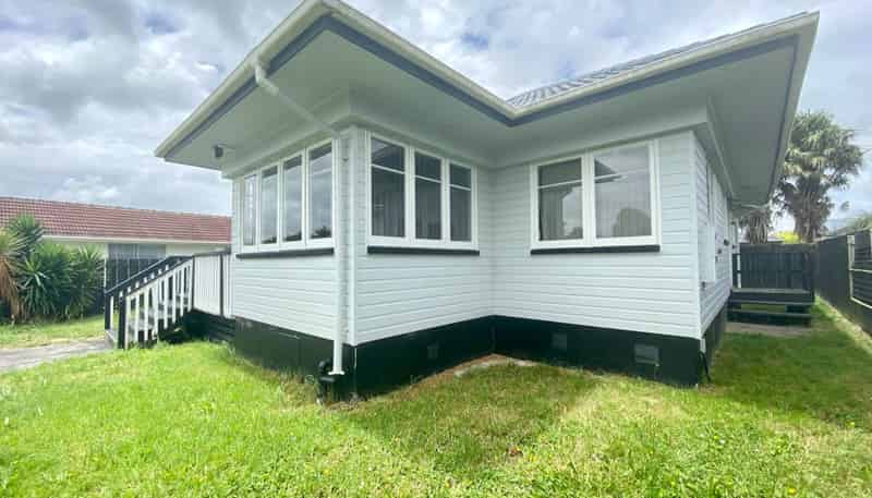 8B Frank Hewitt Street, Pukekohe