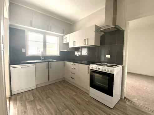 8B Frank Hewitt Street, Pukekohe