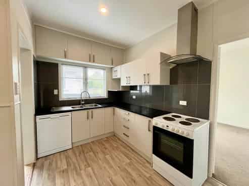 8B Frank Hewitt Street, Pukekohe