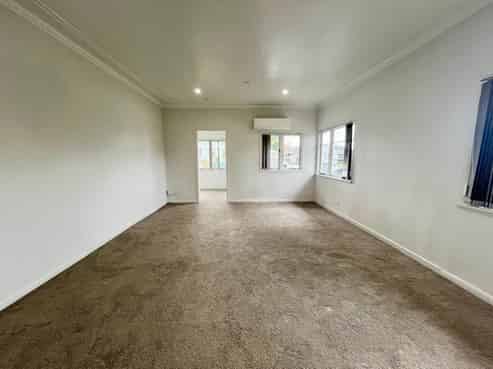 8B Frank Hewitt Street, Pukekohe