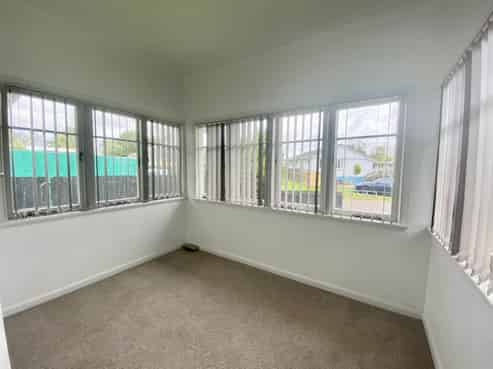 8B Frank Hewitt Street, Pukekohe