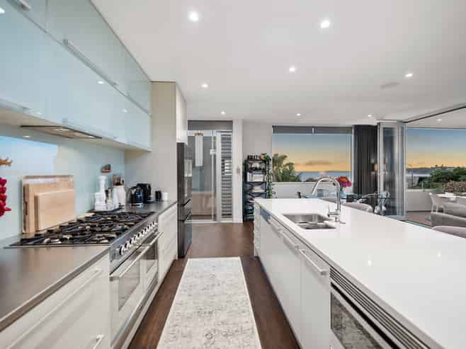 2/2A Earnoch Avenue, Takapuna