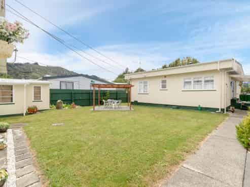 6 Willow Grove, Ebdentown