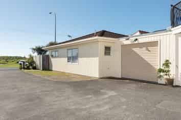 1/1004 Papamoa Beach Road, Papamoa Beach