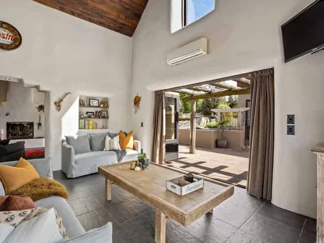 9 Balneaves Lane, Albert Town