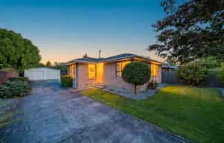 6 Blossomdale Place, Bishopdale