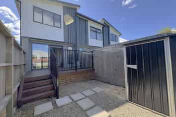 6/7 Bertram Grove, Naenae