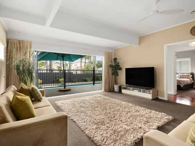 21 Edgars Road, Westmere