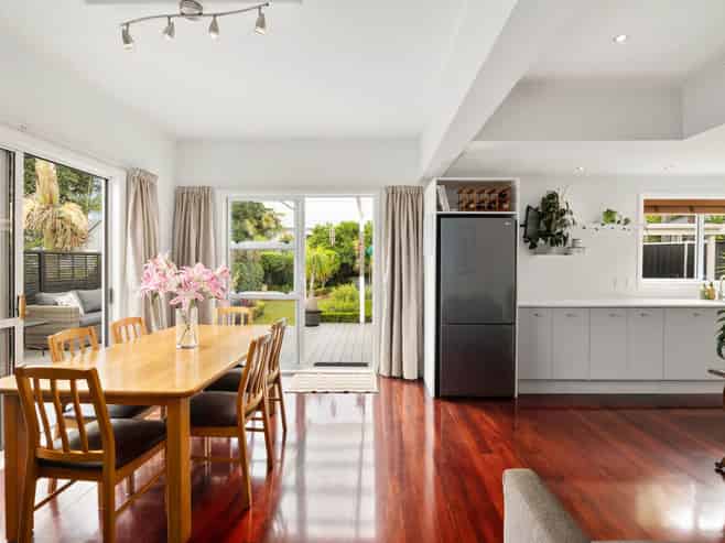 21 Edgars Road, Westmere