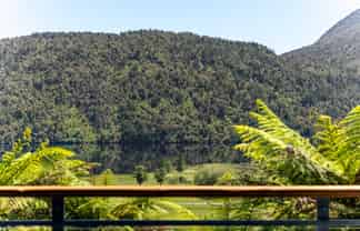 2261 Lake Brunner Road, Inchbonnie