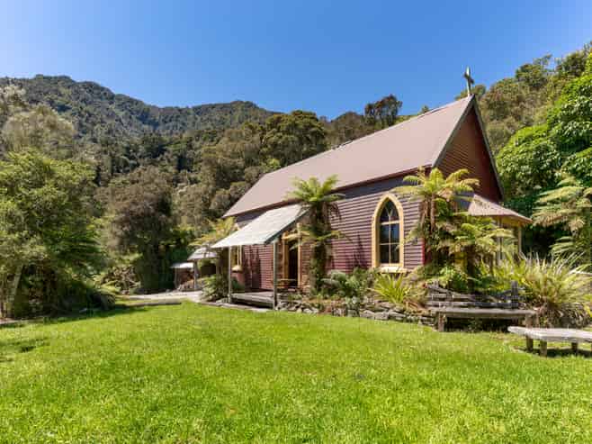 2261 Lake Brunner Road, Inchbonnie