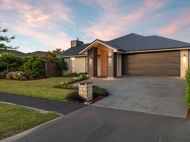 16 Temple Avenue, Lincoln