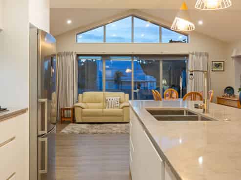 118 Rosetta Road, Raumati South