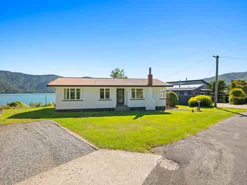 94 Main Road, Havelock