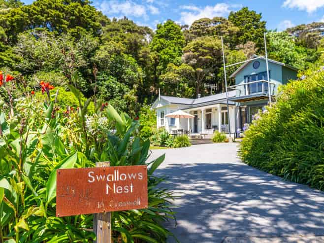 16 Creswell Street, Opua