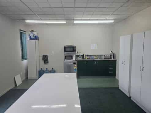 Position Your Business Hub at the Centre of It All