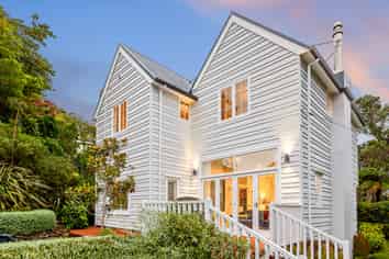 49 Messines Road, Karori