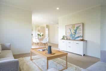 21 Faringdon Boulevard, Rolleston