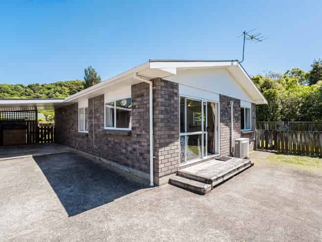 43 Hookway Grove, Paraparaumu